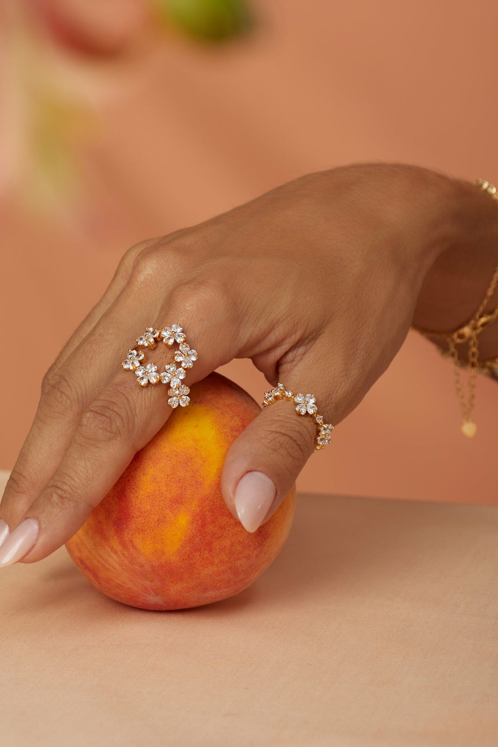 Kit com Dois Anéis Banho Ouro 18k e Zircônias