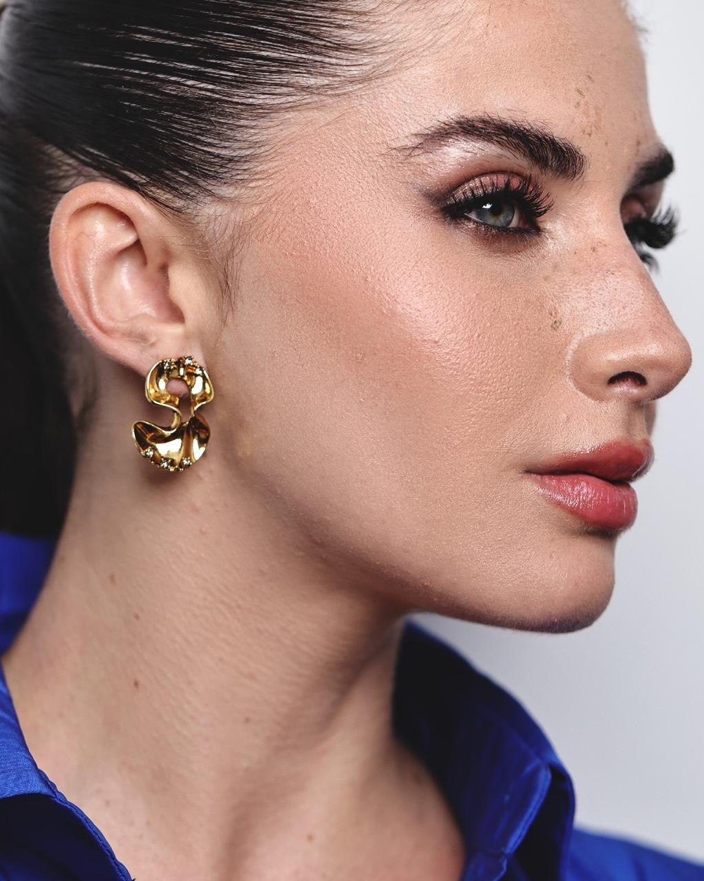 Brinco Fechado Ouro Vintage Pedras
