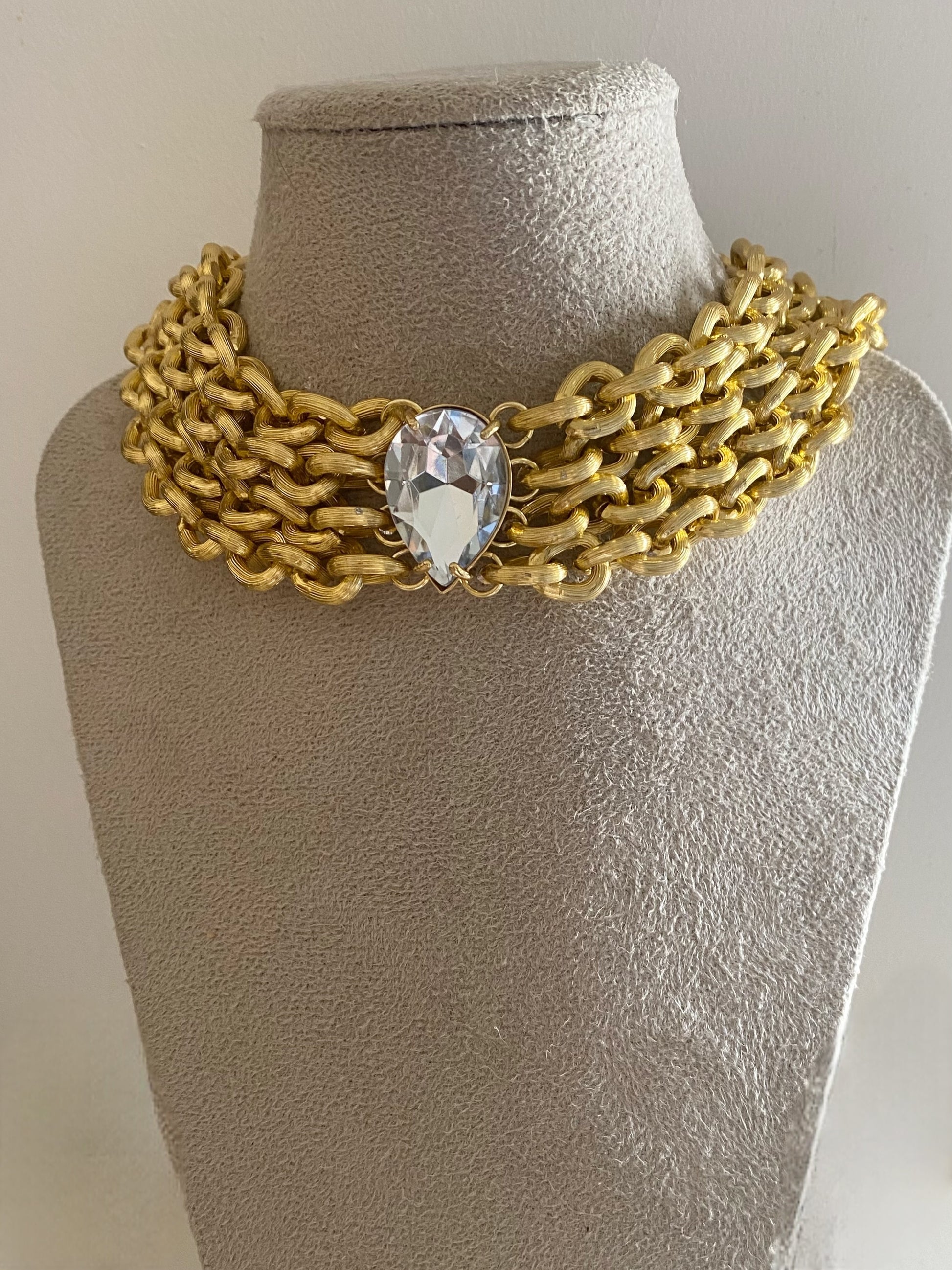 Chocker Corrente Gota de Luz