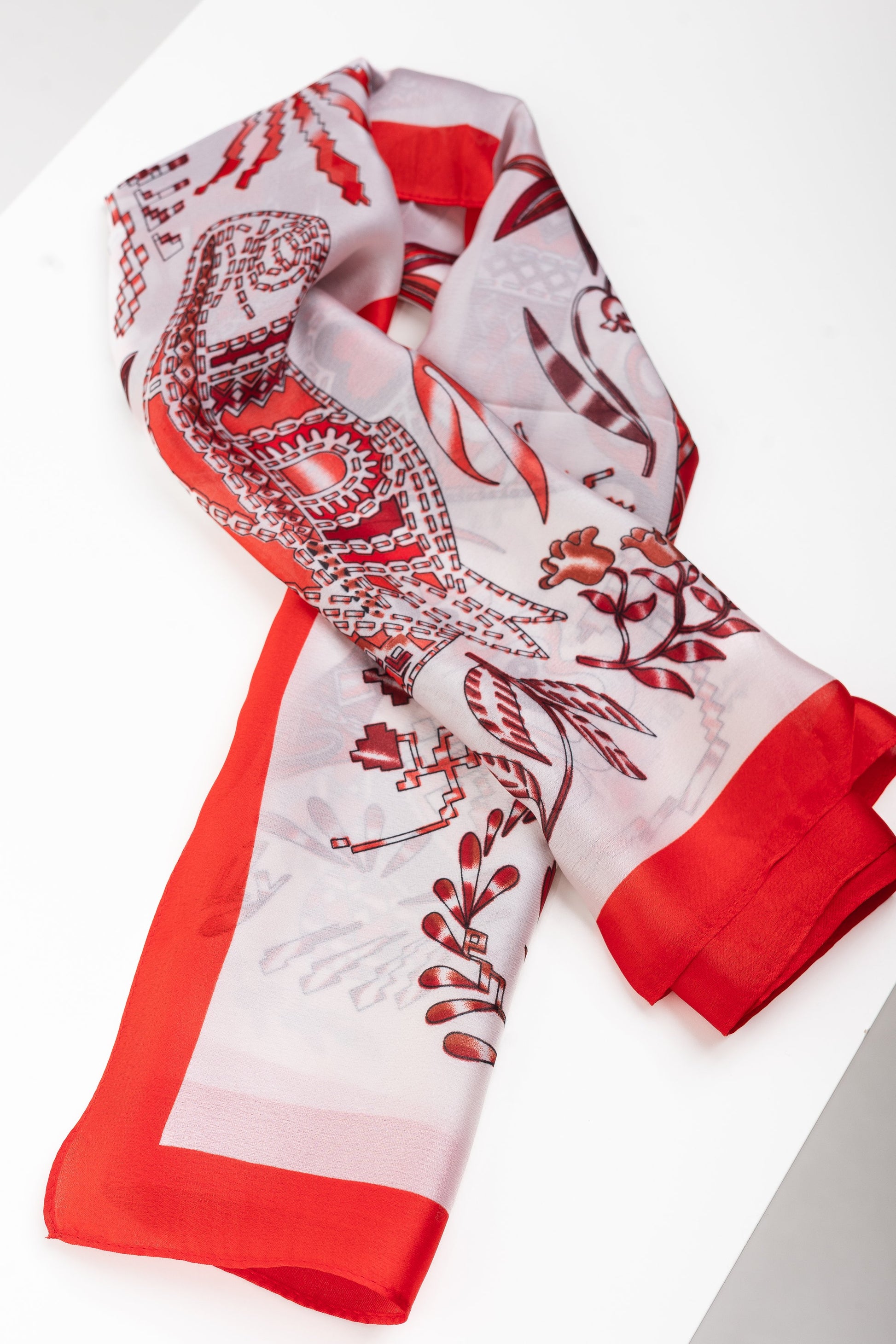 Lenço Estampado Vermelho e Branco